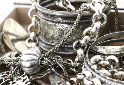 Verkoop uw oude zilveren sieraden, bestek of munten aan Zilver Goud Amsterdam